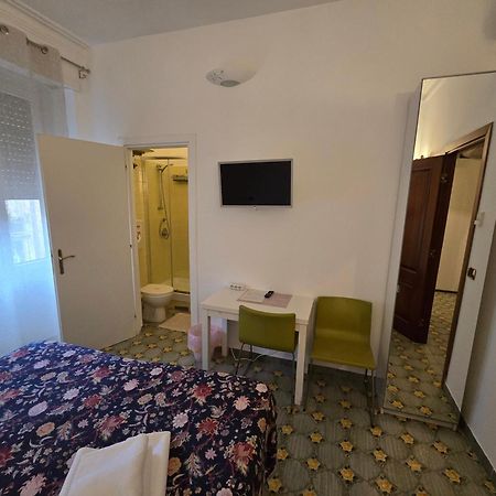 Appartamento Esquilino Di Yan Рим Экстерьер фото