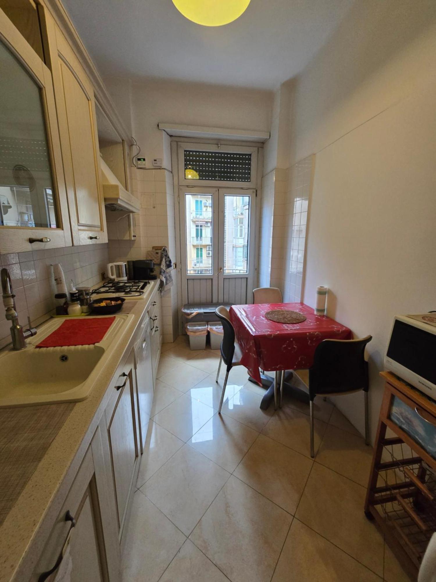 Appartamento Esquilino Di Yan Рим Экстерьер фото